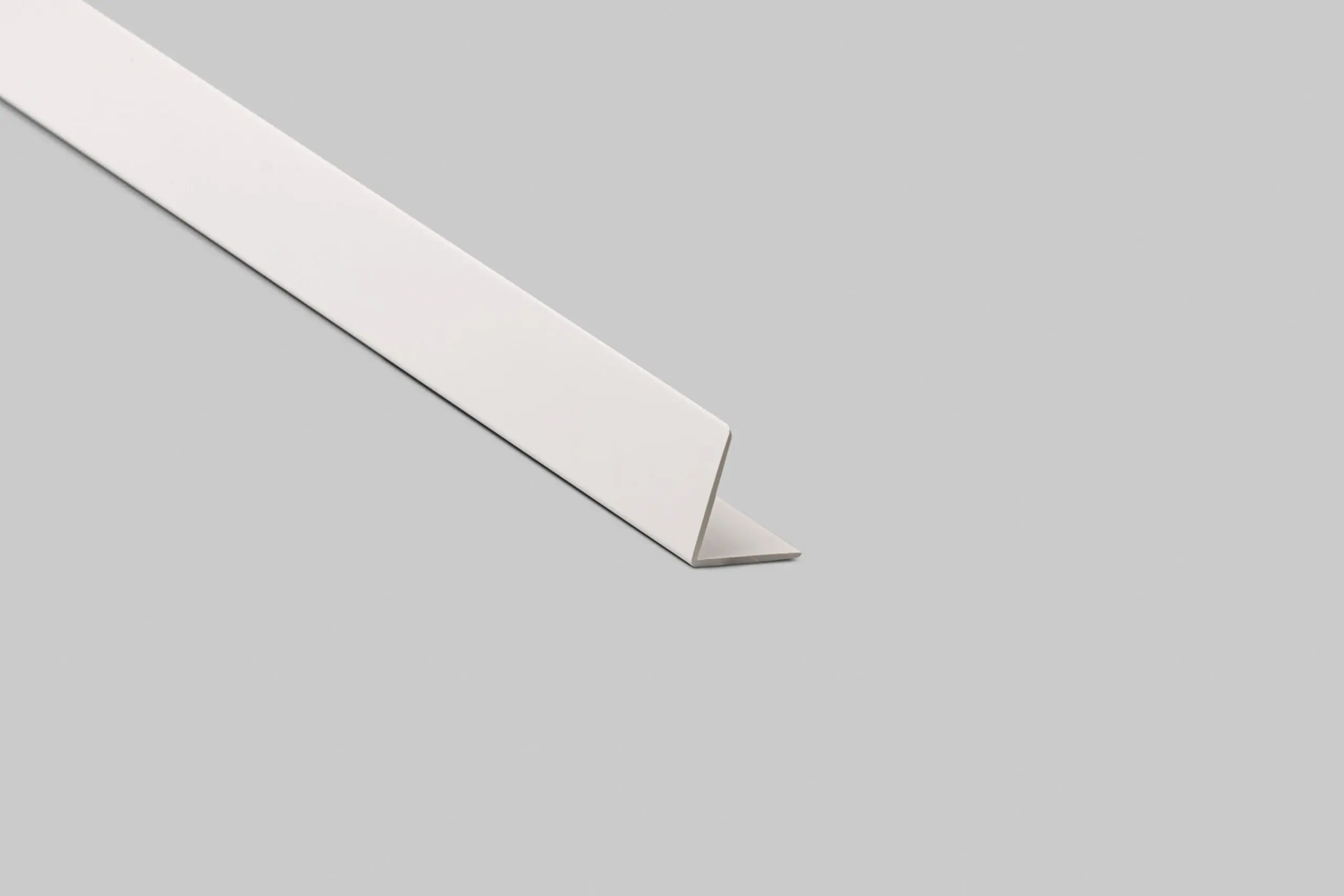 4436, 0,9 m – Winkelprofil, weiß